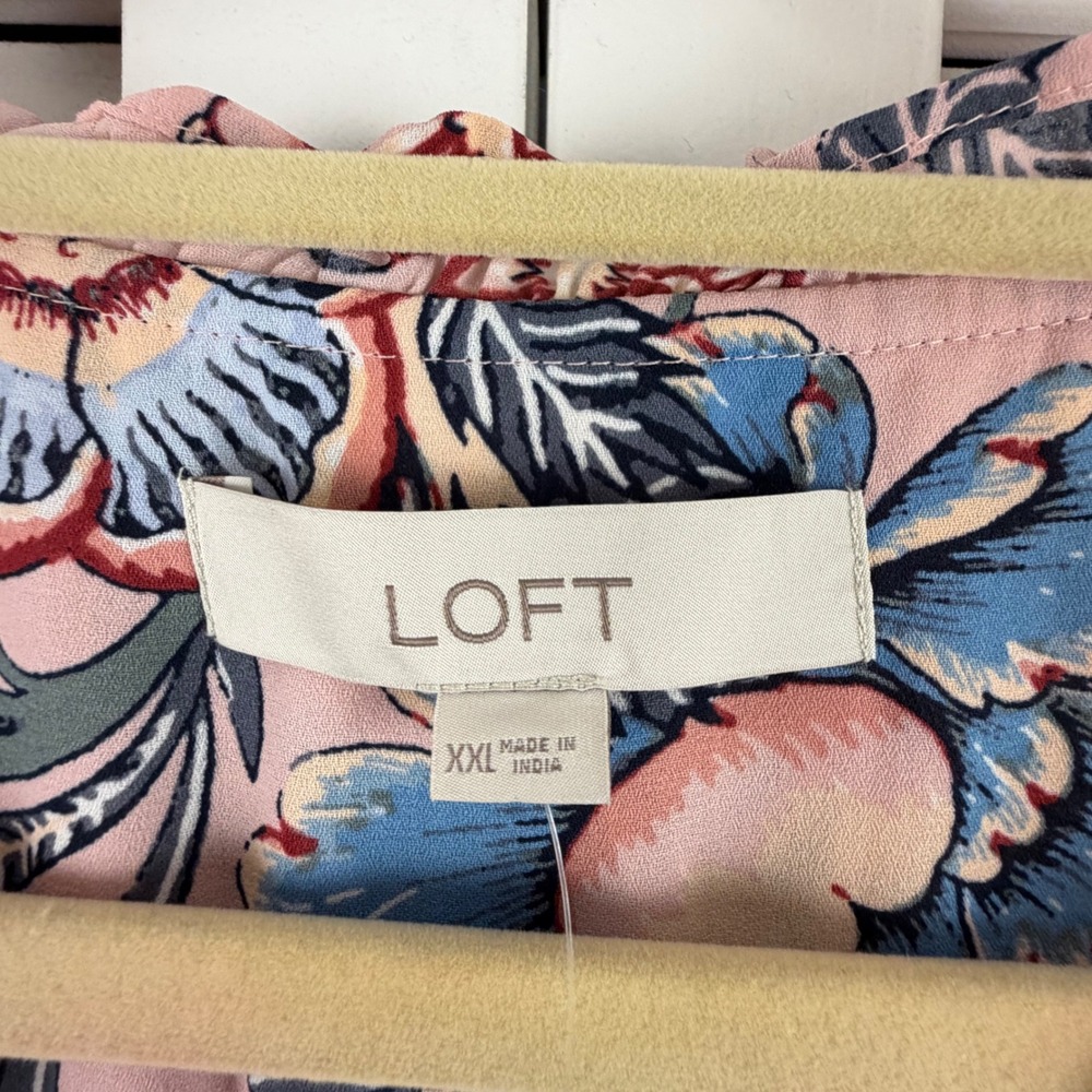 LOFT Blouse XXL Pink Floral Ruffle Sleeve Keyhole Neck NEW - Picture 5 of 15